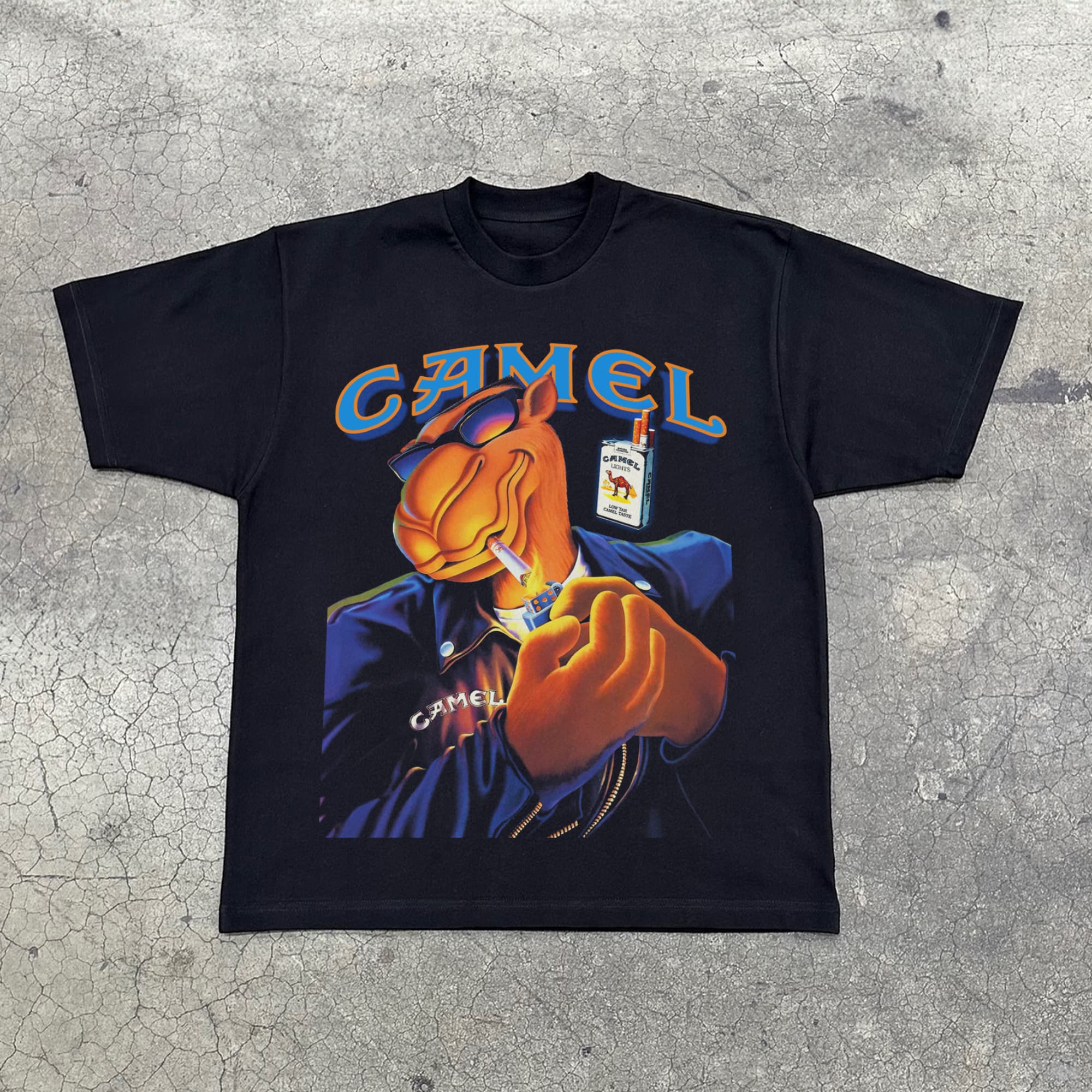 Vintage Fashion Toys - Vintage Deve Grafikli Tişört Erkek Kadın