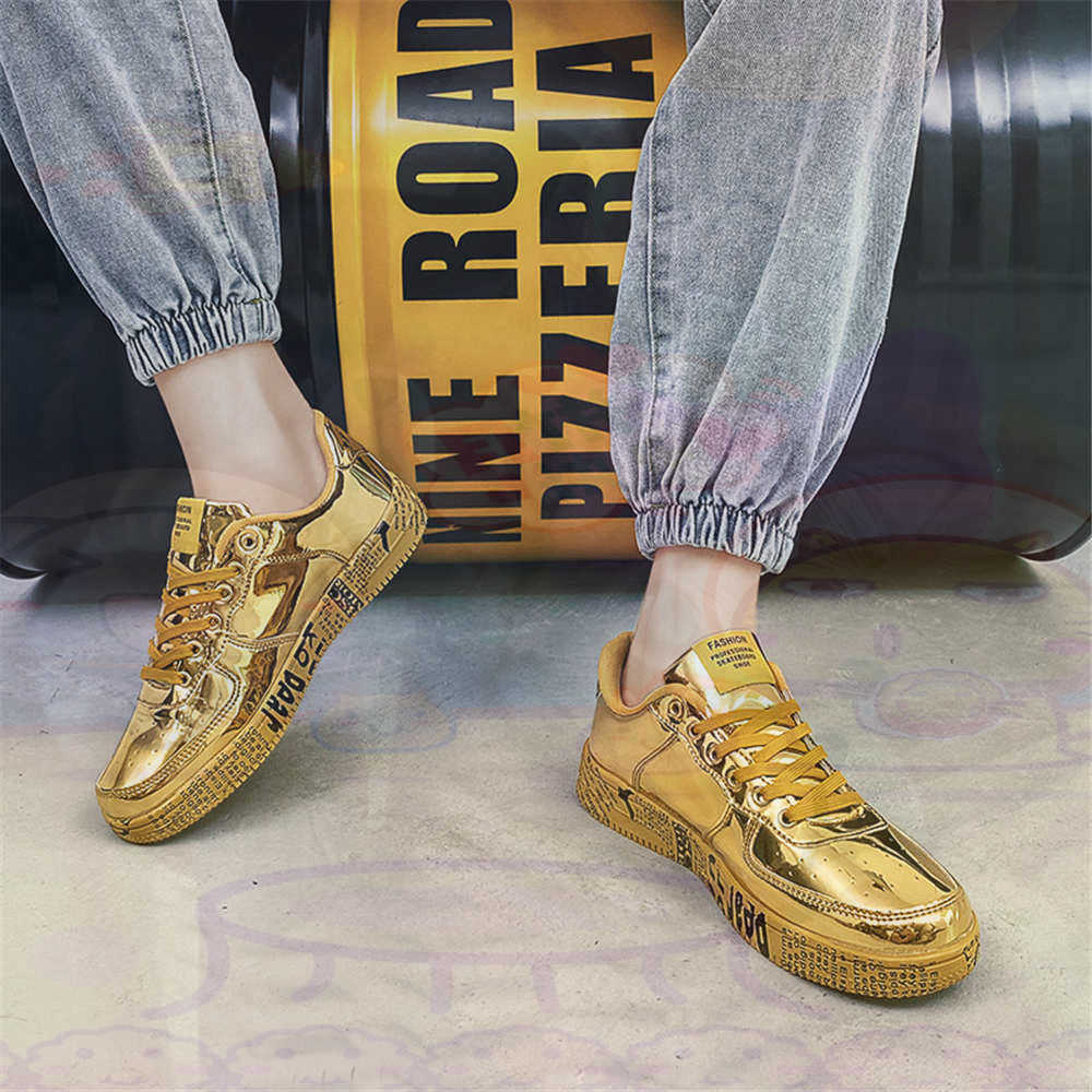 Vintage Fashion Collecting And Wearing Designer Classics - Yuvarlak Ayak Boyutu 45. Spor Ayakkabı