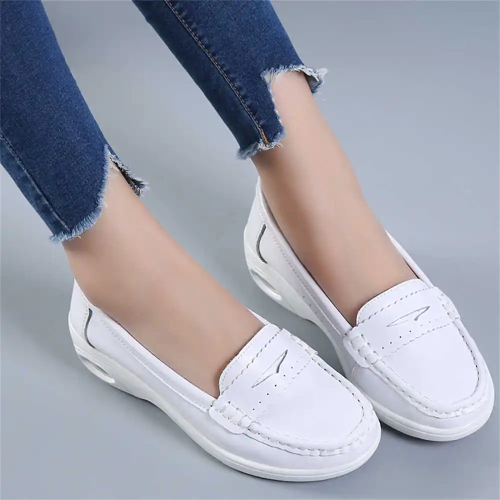 Kalın Taban Slipon Beyaz Eğitm - Vintage Fashion Collecting And Wearing Designer Classics incelemesi ve fiyatı